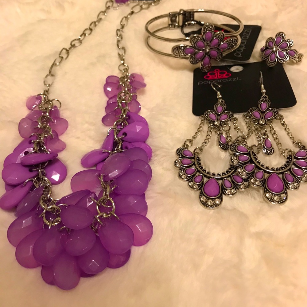 Purple Paparazzi jewelry set
